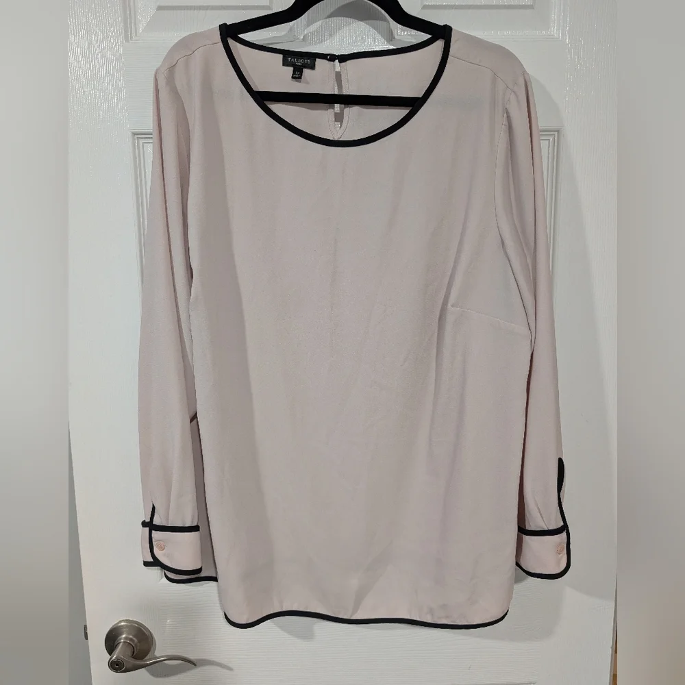 Talbots Woman Light Pink with Black Trim Long Sleeve Blouse Size 2X - Picture 1 of 12
